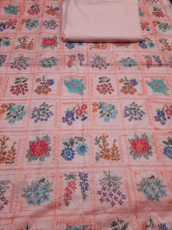 Breeze Style 2pc Lawn Embroided Pink