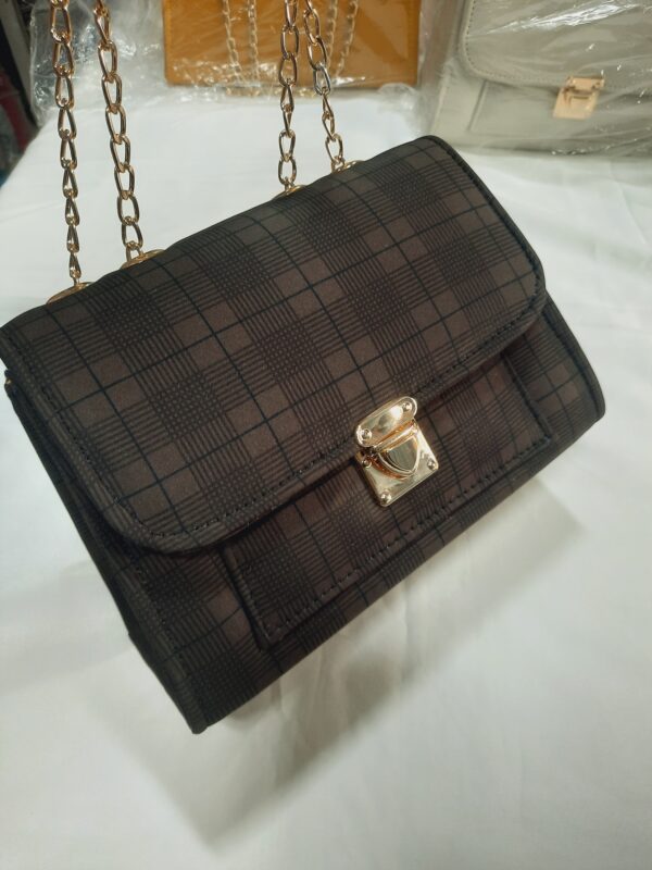 Alcan Chic Crossbody Bag